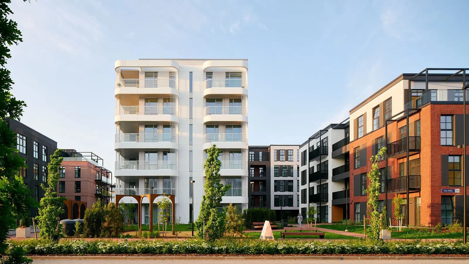 Uus-Volta residential building with Bisly automation